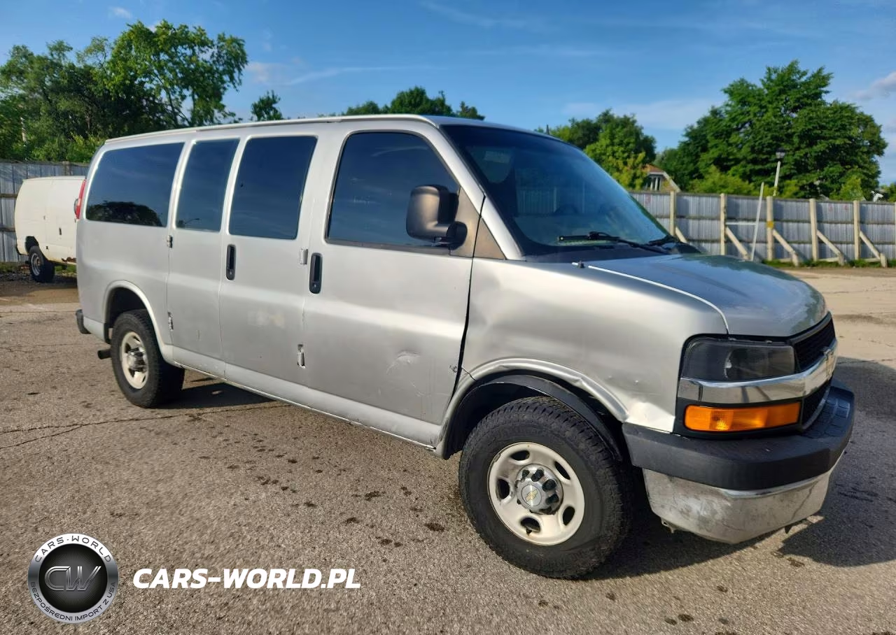 2015 Chevrolet Express G3500 Lt VIN:1GAZGYFGXF1286926 - 4