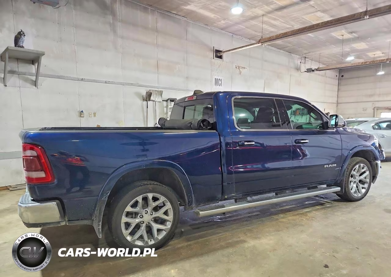 2019 Ram 1500 Laramie VIN:1C6SRFRT0KN898496 - 3