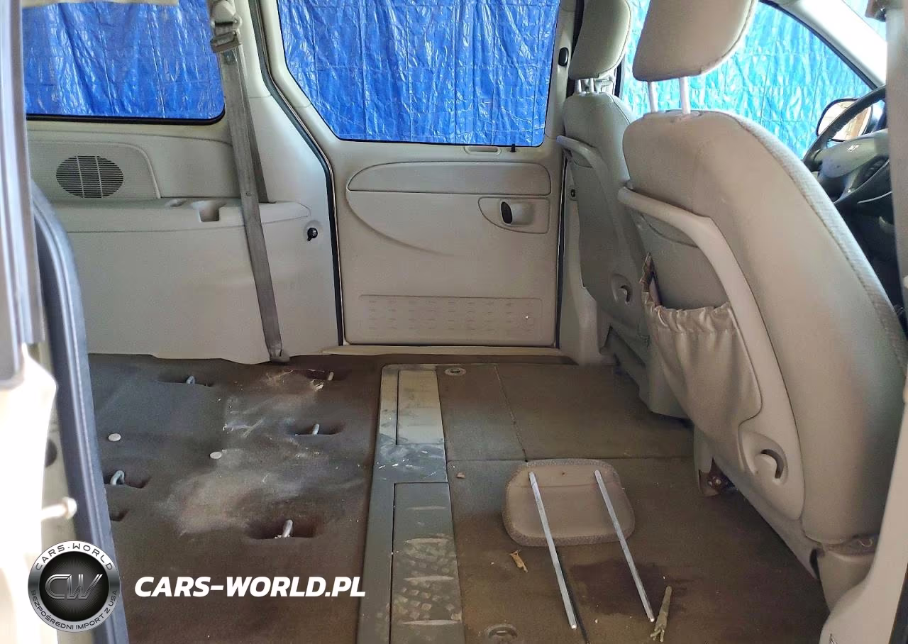 2005 Dodge Grand Caravan Sxt VIN:2D4GP44L25R290859 - 11