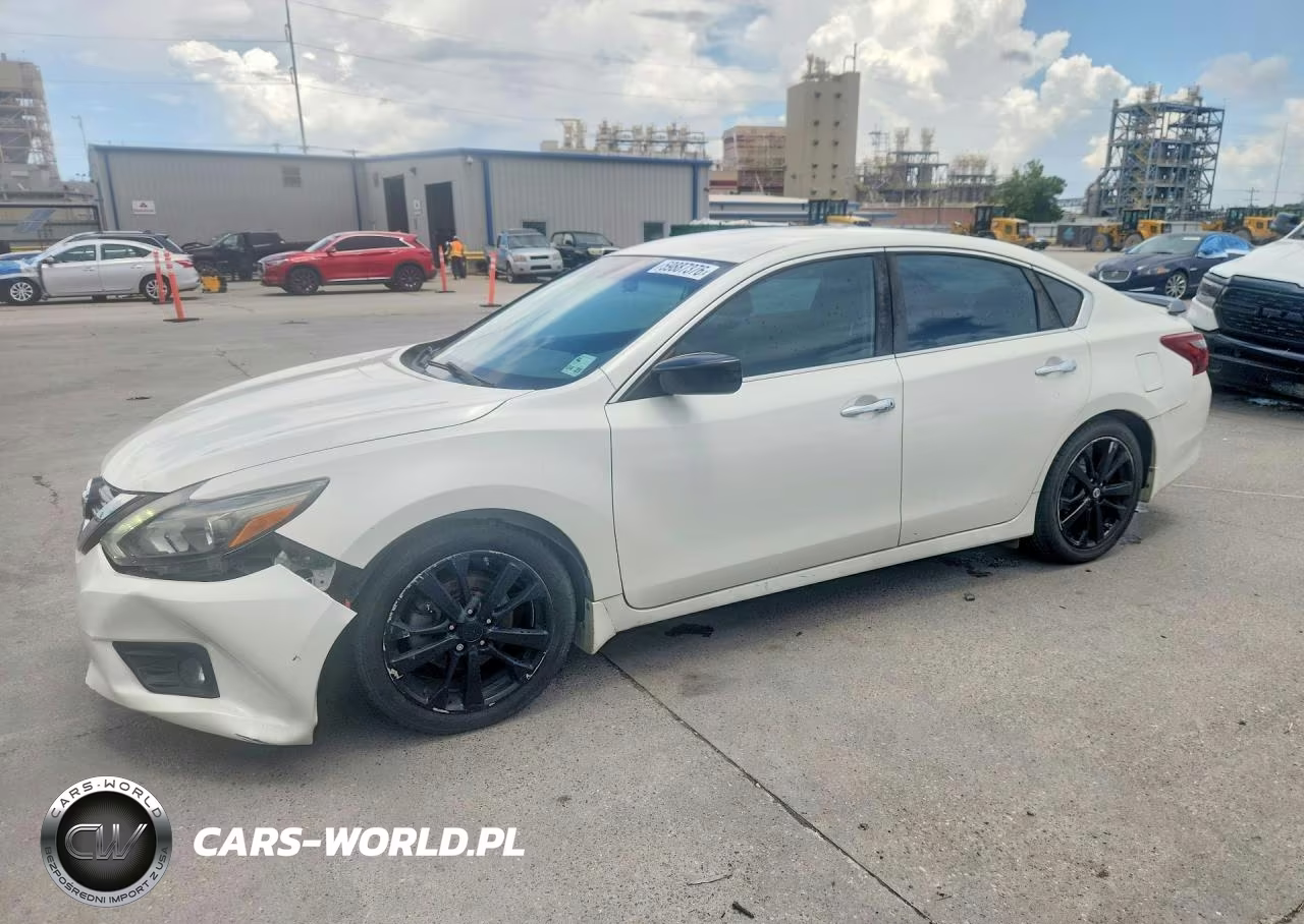2017 Nissan Altima 2.5 Sr – zdjęcie 1 z 12
