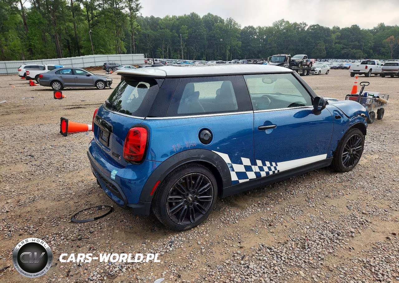 2022 Mini Cooper S VIN:WMW53DH06N2R21818 - 3