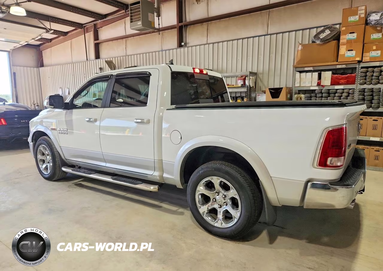 2018 Ram 1500 Laramie 4X4 5'7 Box VIN:1C6RR7NM5JS238568 - 2