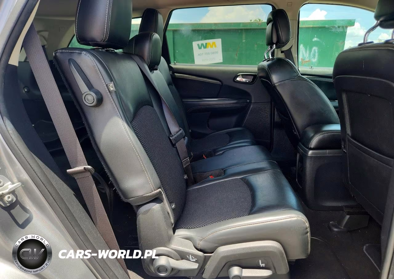 2019 Dodge Journey Crossroad VIN:3C4PDCGG4KT857872 - 11