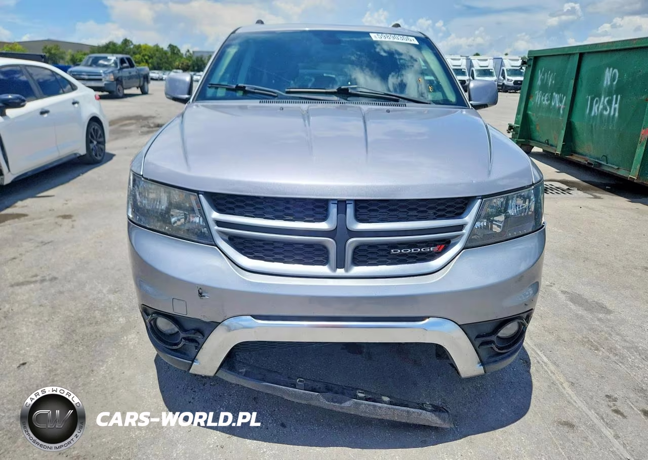 2019 Dodge Journey Crossroad VIN:3C4PDCGG4KT857872 - 5