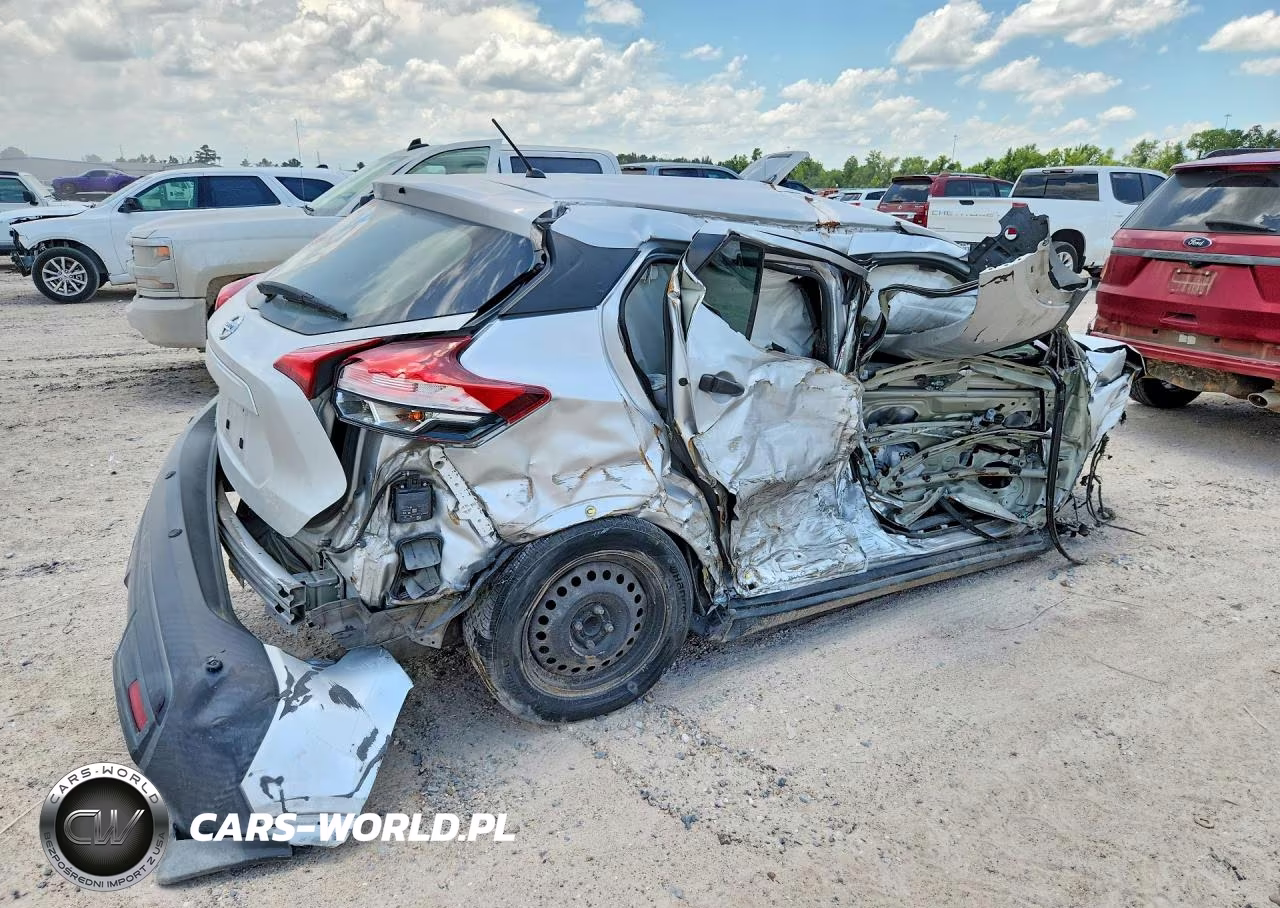2020 Nissan Kicks S VIN:3N1CP5BV4LL509212 - 3