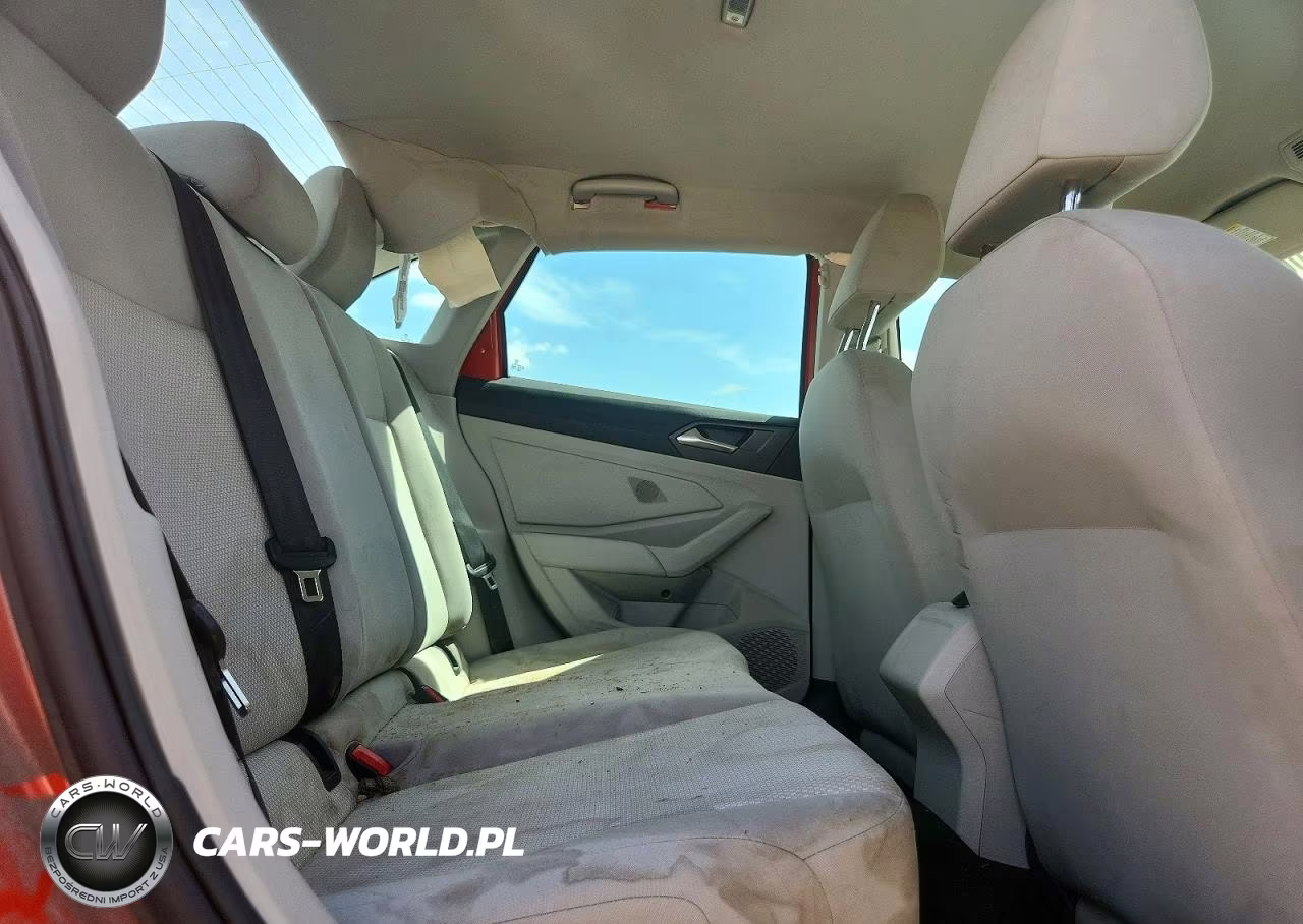 2019 Volkswagen Jetta S VIN:3VWCB7BU2KM204151 - 10