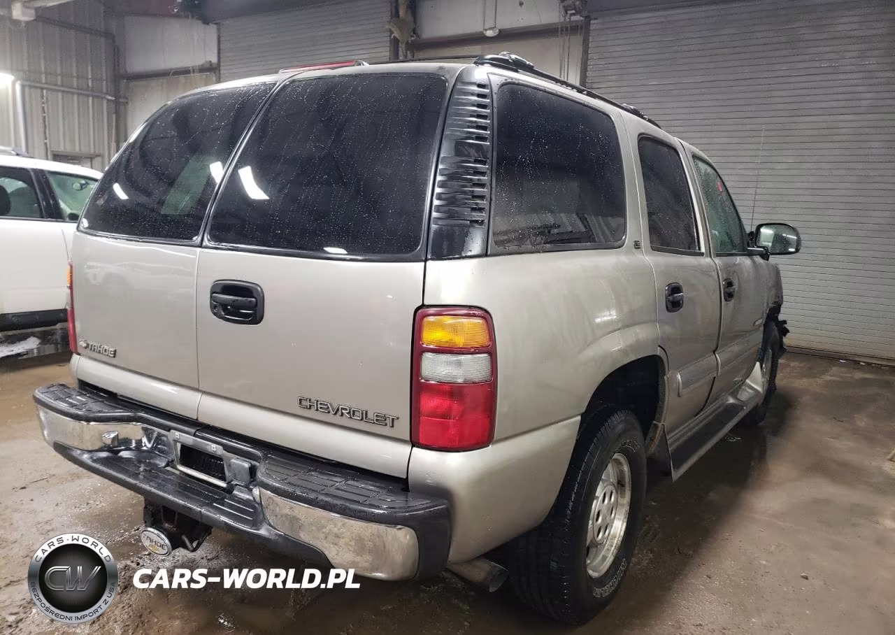 2000 Chevrolet Tahoe K1500 VIN:1GNEK13T0YJ104092 - 3