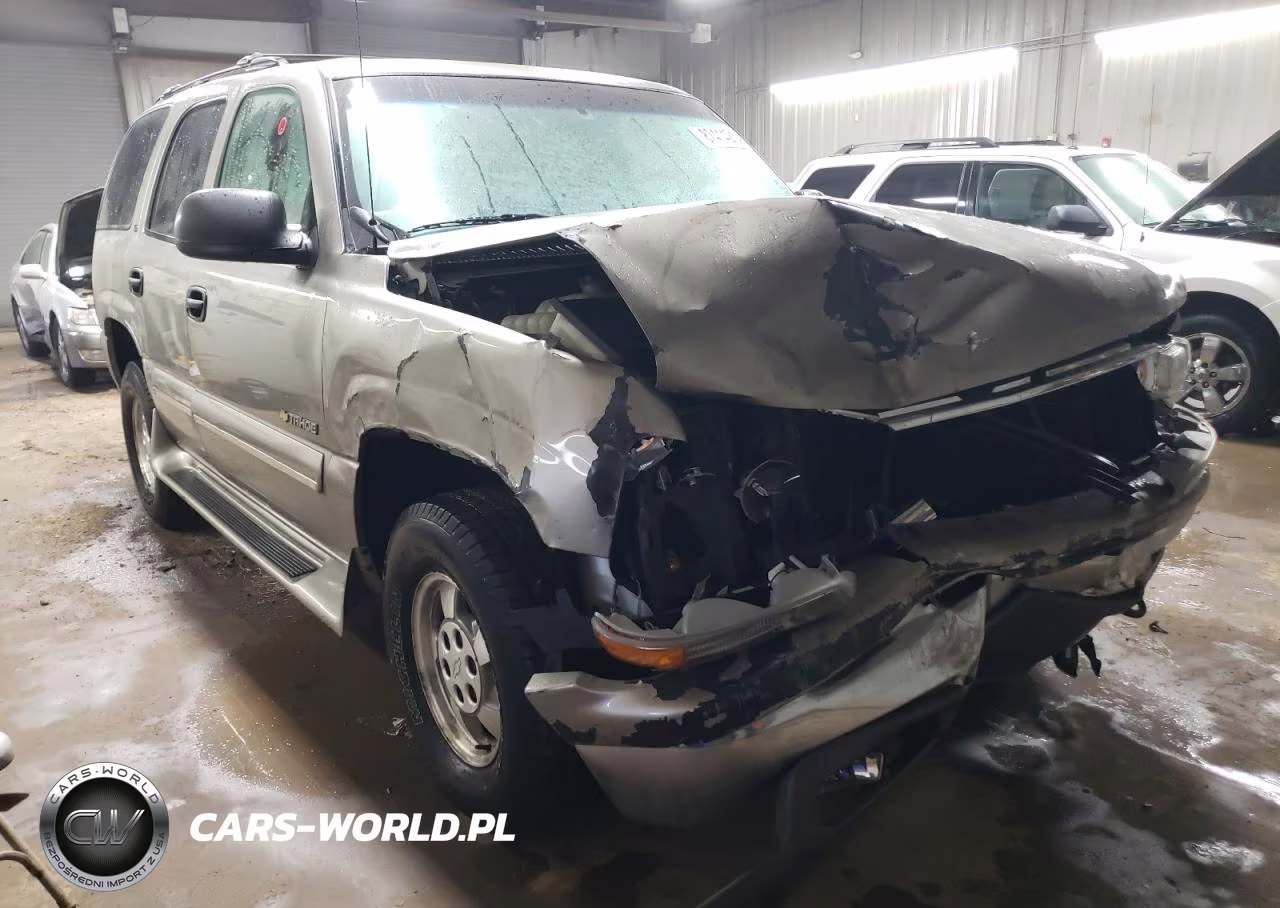2000 Chevrolet Tahoe K1500 VIN:1GNEK13T0YJ104092 - 4
