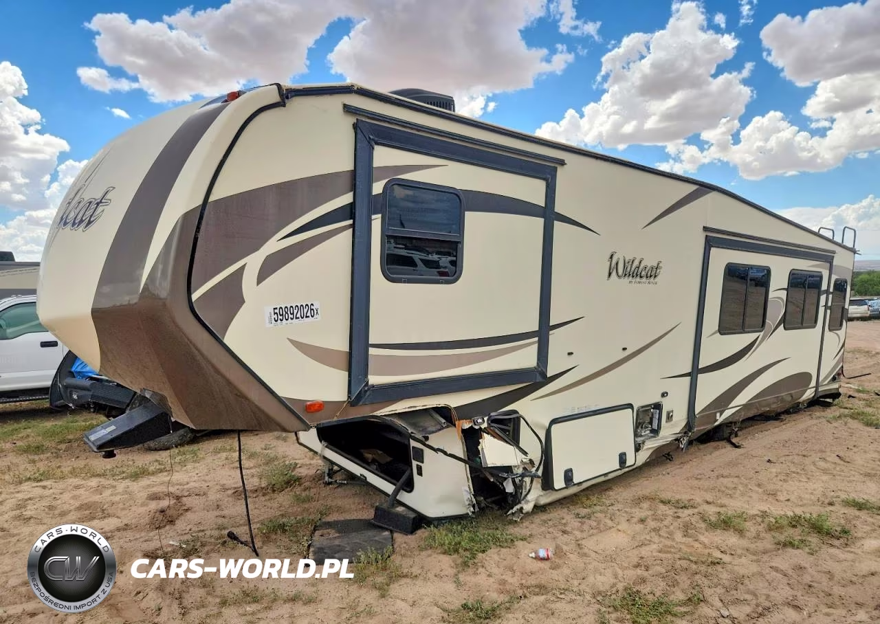 2017 Forest River Wildcat VIN:5ZT3WCUBXHG000727 - 2