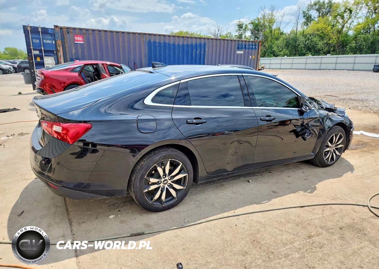 2017 Chevrolet Malibu Lt VIN:1G1ZE5ST9HF213396 - 3