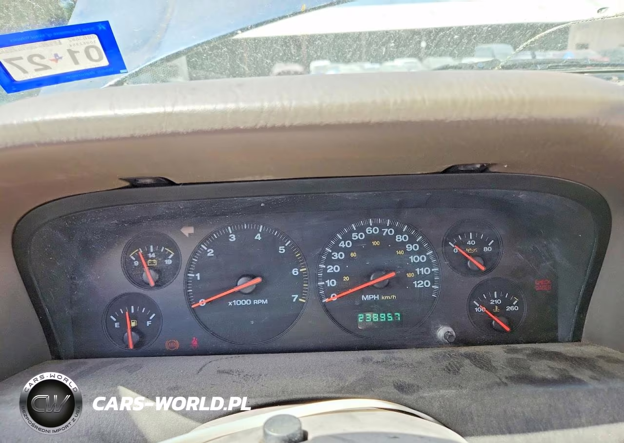 2001 Jeep Grand Cherokee Laredo VIN:1J4GX48S81C517550 - 9