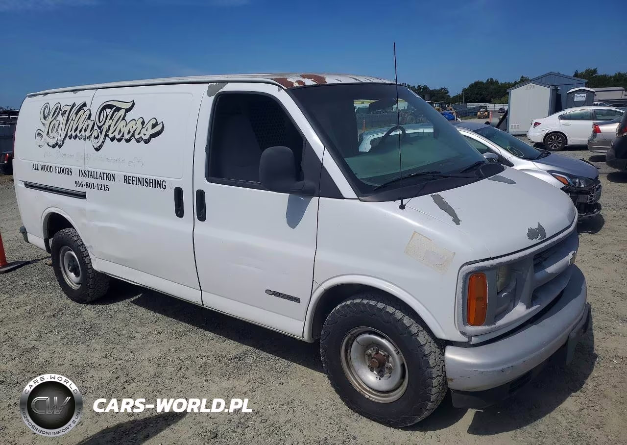 2001 Chevrolet Express G2500 VIN:1GCFG25W311140778 - 4