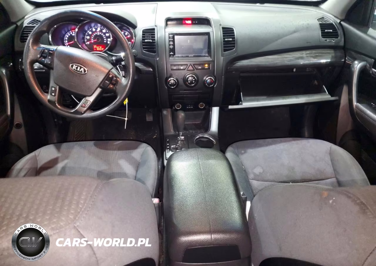 2013 Kia Sorento VIN:5XYKTDA61DG370951 - 8
