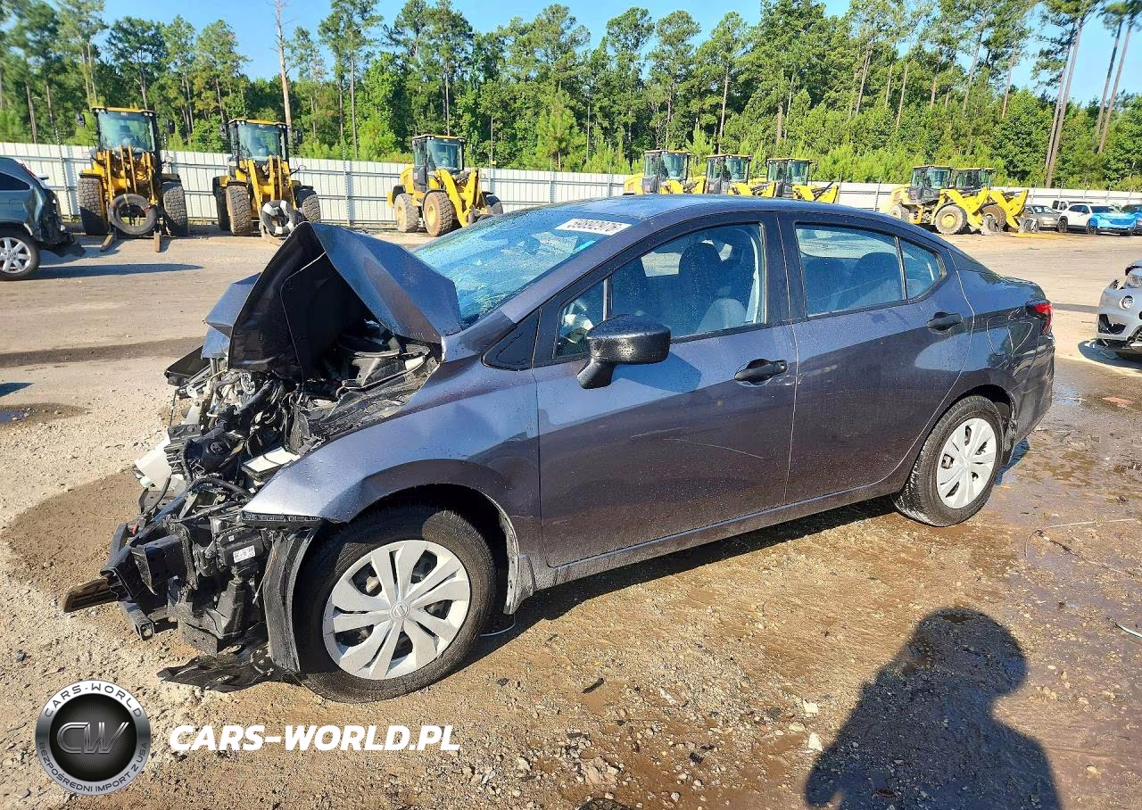 2021 Nissan Versa S – zdjęcie 1 z 12