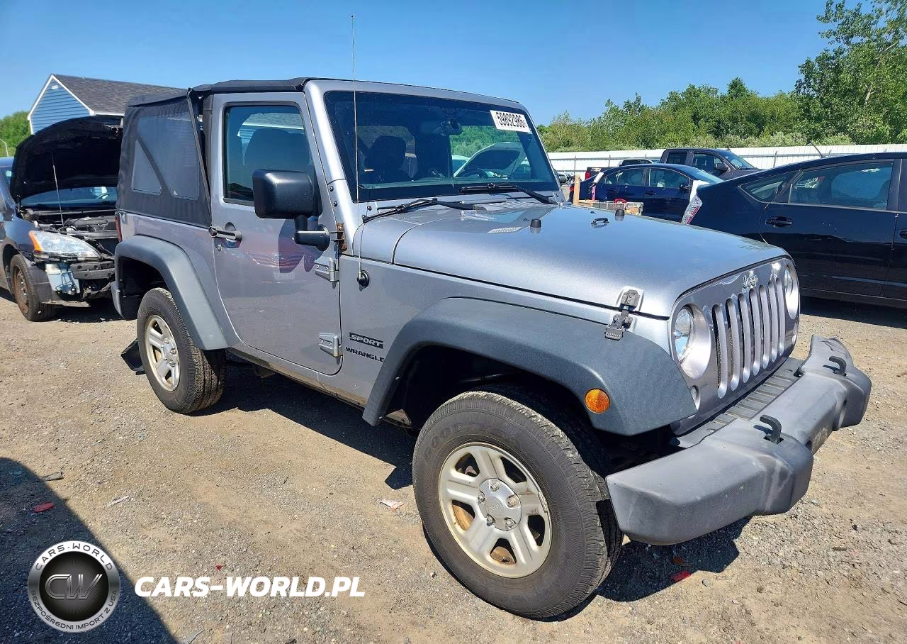 2016 Jeep Wrangler Sport VIN:1C4AJWAG6GL158447 - 4