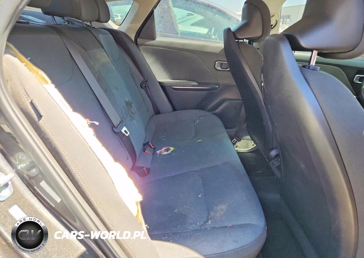 2025 Kia K4 Lxs VIN:3KPFT4DE5SE070151 - 10