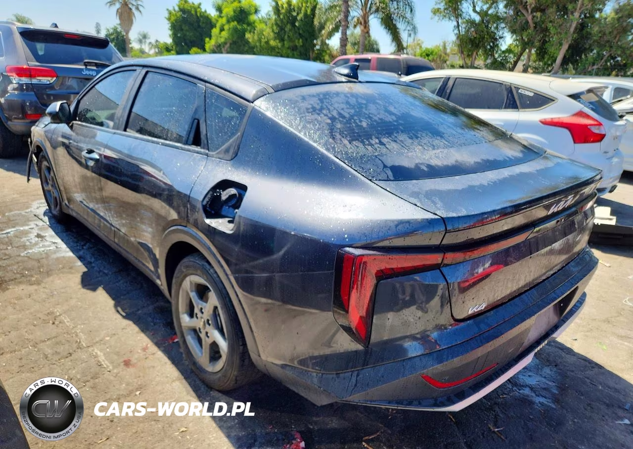 2025 Kia K4 Lxs VIN:3KPFT4DE5SE070151 - 2