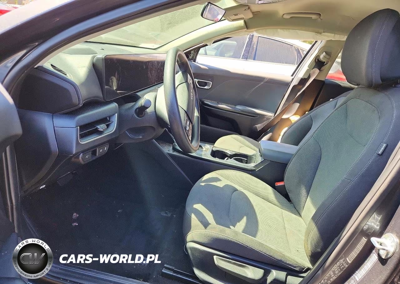 2025 Kia K4 Lxs VIN:3KPFT4DE5SE070151 - 7