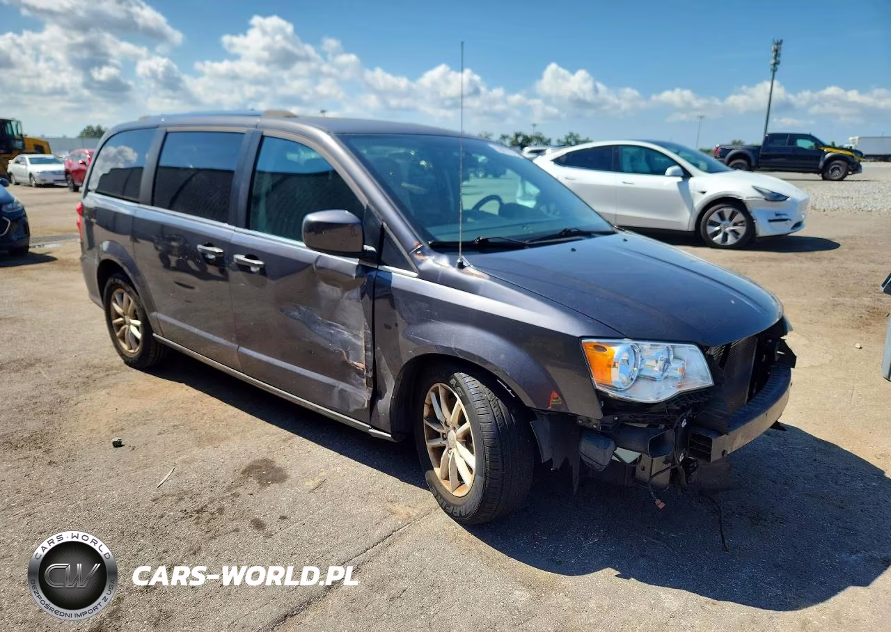 2018 Dodge Grand Caravan Sxt VIN:2C4RDGCG3JR209561 - 4