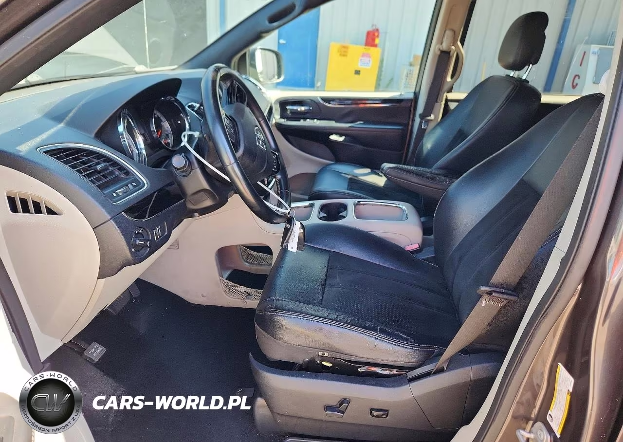 2018 Dodge Grand Caravan Sxt VIN:2C4RDGCG3JR209561 - 7
