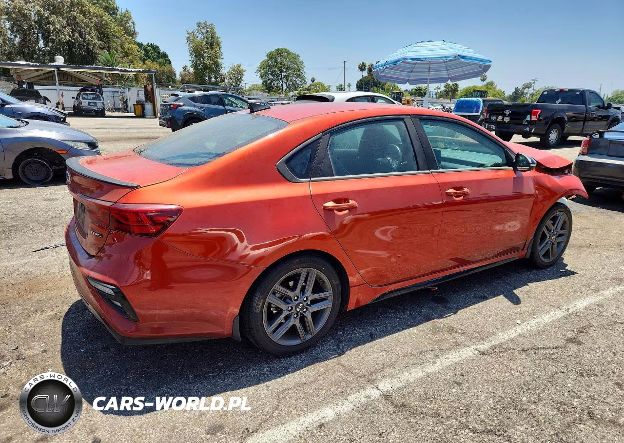 2020 Kia Forte Gt Line VIN:3KPF34AD1LE140080 - 3
