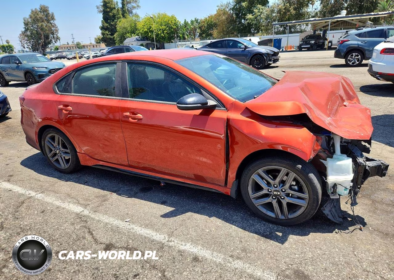 2020 Kia Forte Gt Line VIN:3KPF34AD1LE140080 - 4