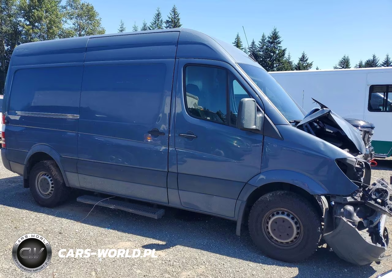 2018 Mercedes-Benz Sprinter 2500 VIN:WD3PE7CD5JP631997 - 4