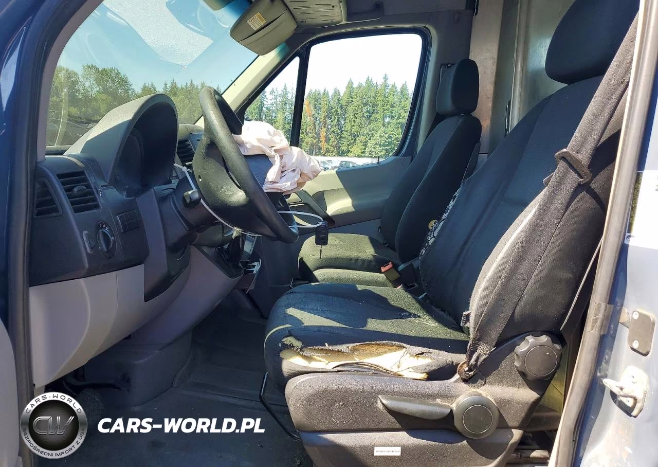 2018 Mercedes-Benz Sprinter 2500 VIN:WD3PE7CD5JP631997 - 7