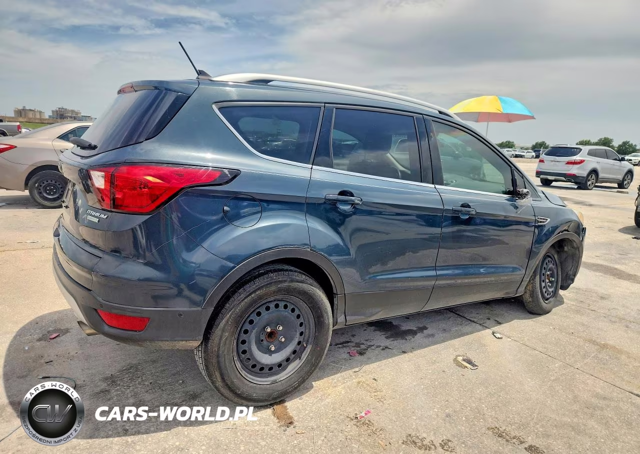 2019 Ford Escape Titanium VIN:1FMCU0J94KUA62927 - 3