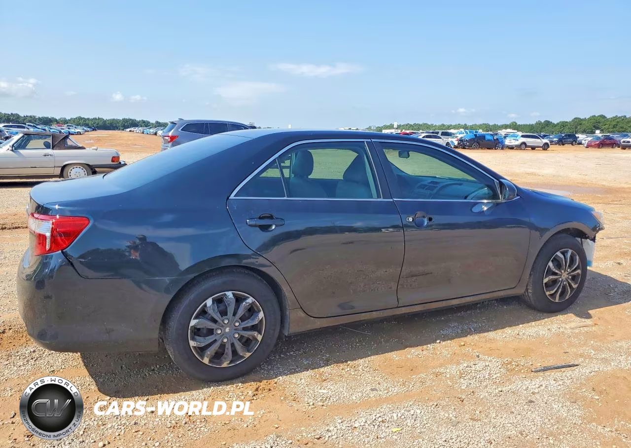 2012 Toyota Camry L VIN:4T1BF1FK2CU605216 - 3