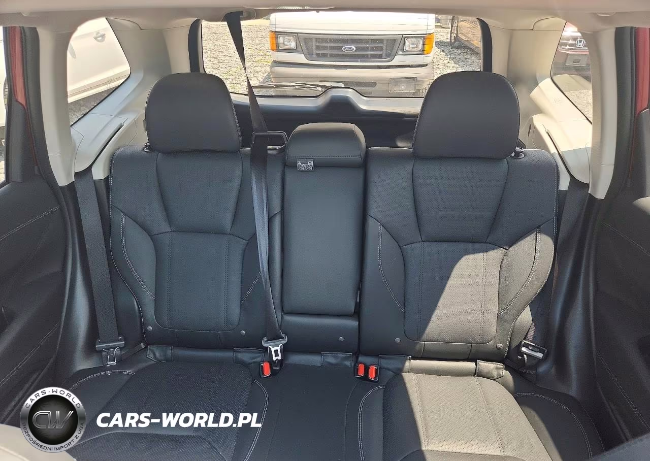 2019 Subaru Forester Touring VIN:JF2SKAWC9KH428181 - 10