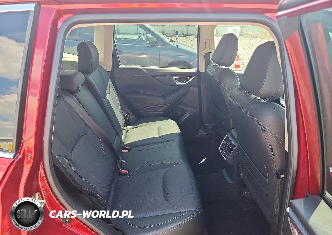 2019 Subaru Forester Touring VIN:JF2SKAWC9KH428181 - 11