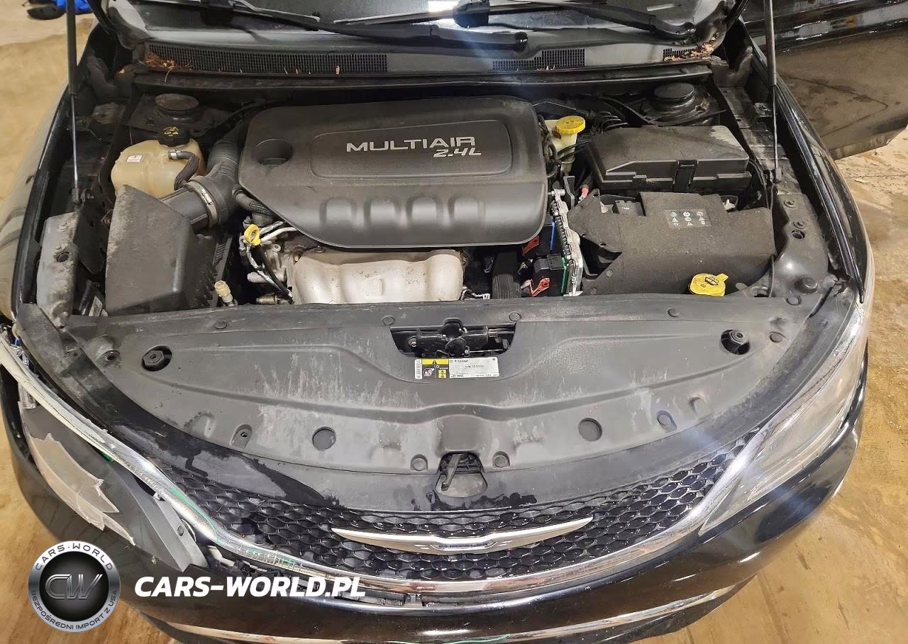 2015 Chrysler 200 Limited VIN:1C3CCCABXFN590729 - 11