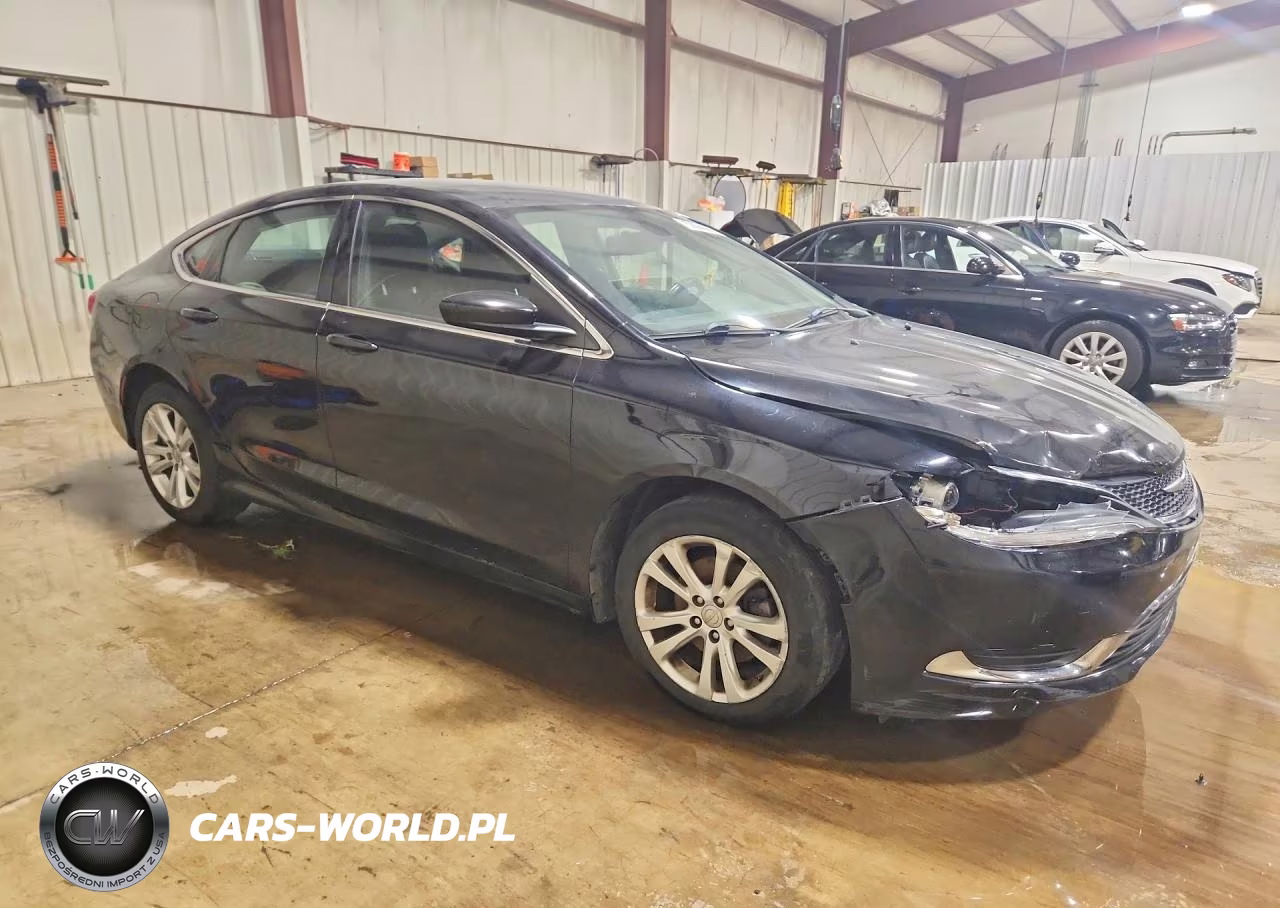 2015 Chrysler 200 Limited VIN:1C3CCCABXFN590729 - 4