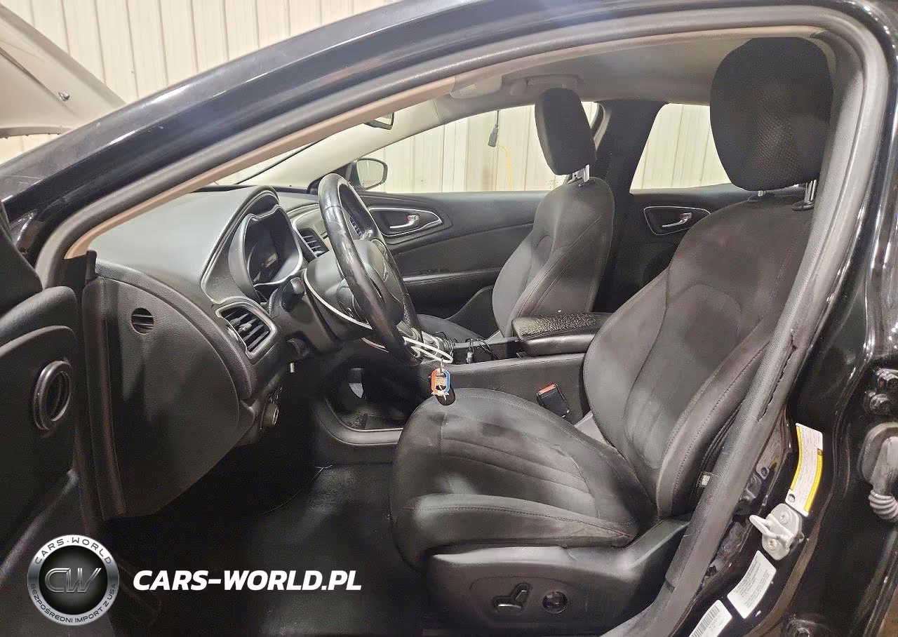 2015 Chrysler 200 Limited VIN:1C3CCCABXFN590729 - 7