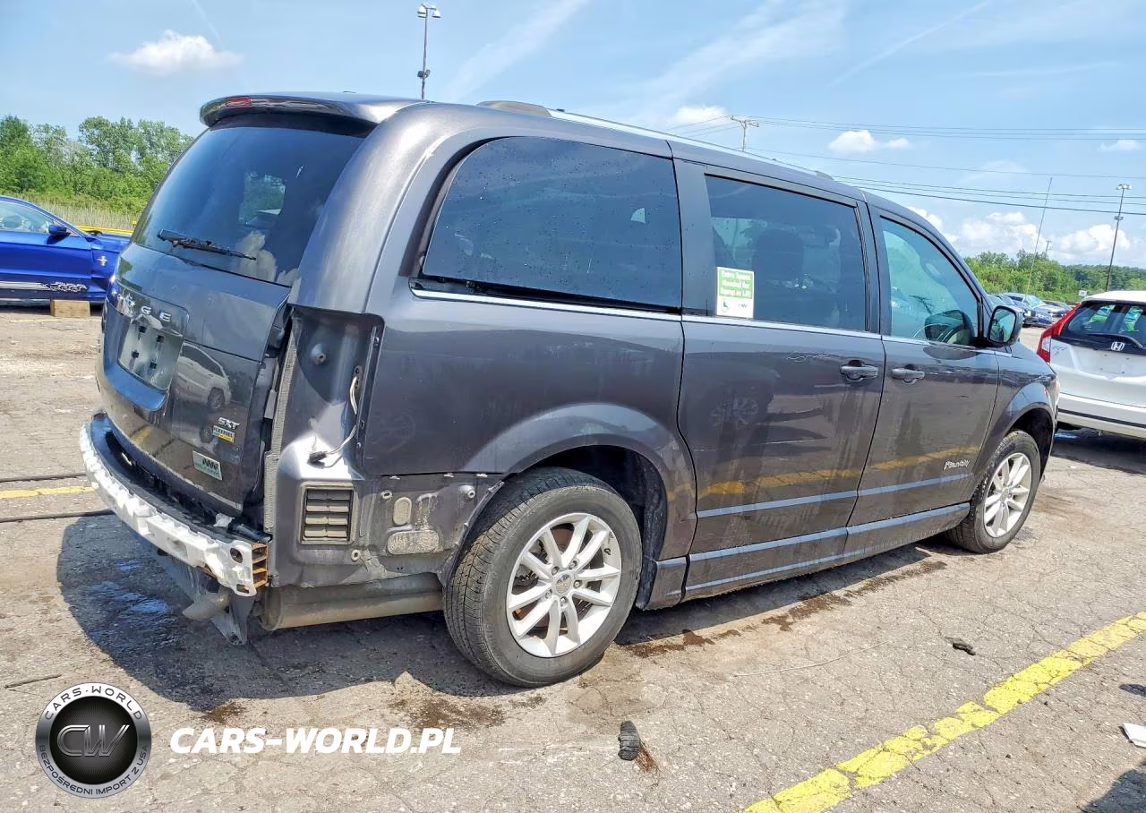 2019 Dodge Grand Caravan Sxt VIN:2C4RDGCG1KR674521 - 3