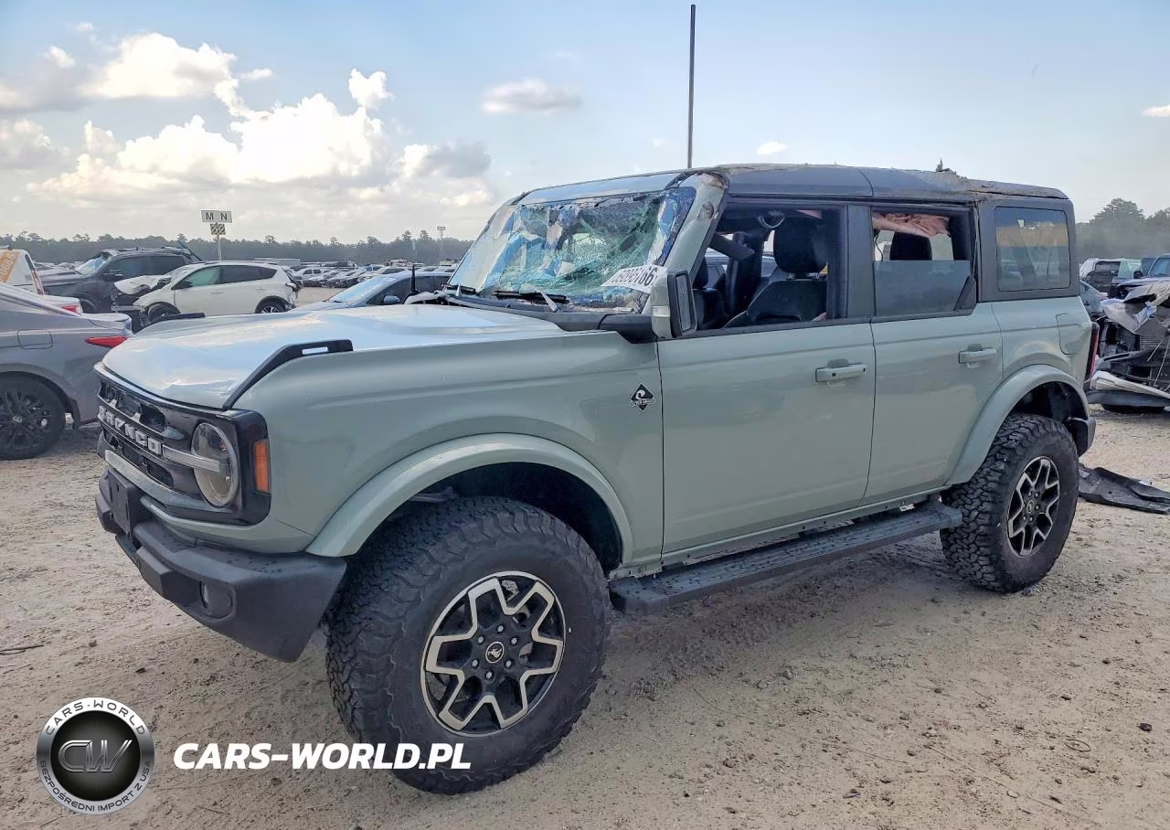 2024 Ford Bronco Outer Banks – zdjęcie 1 z 12