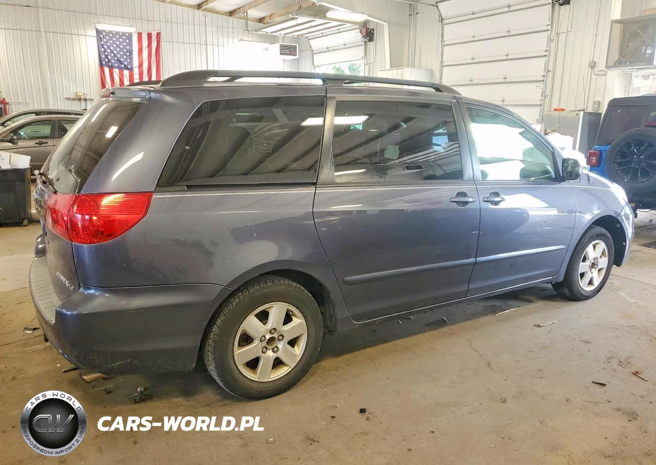 2007 Toyota Sienna Le 7-Passenger VIN:5TDZK23CX7S069191 - 3
