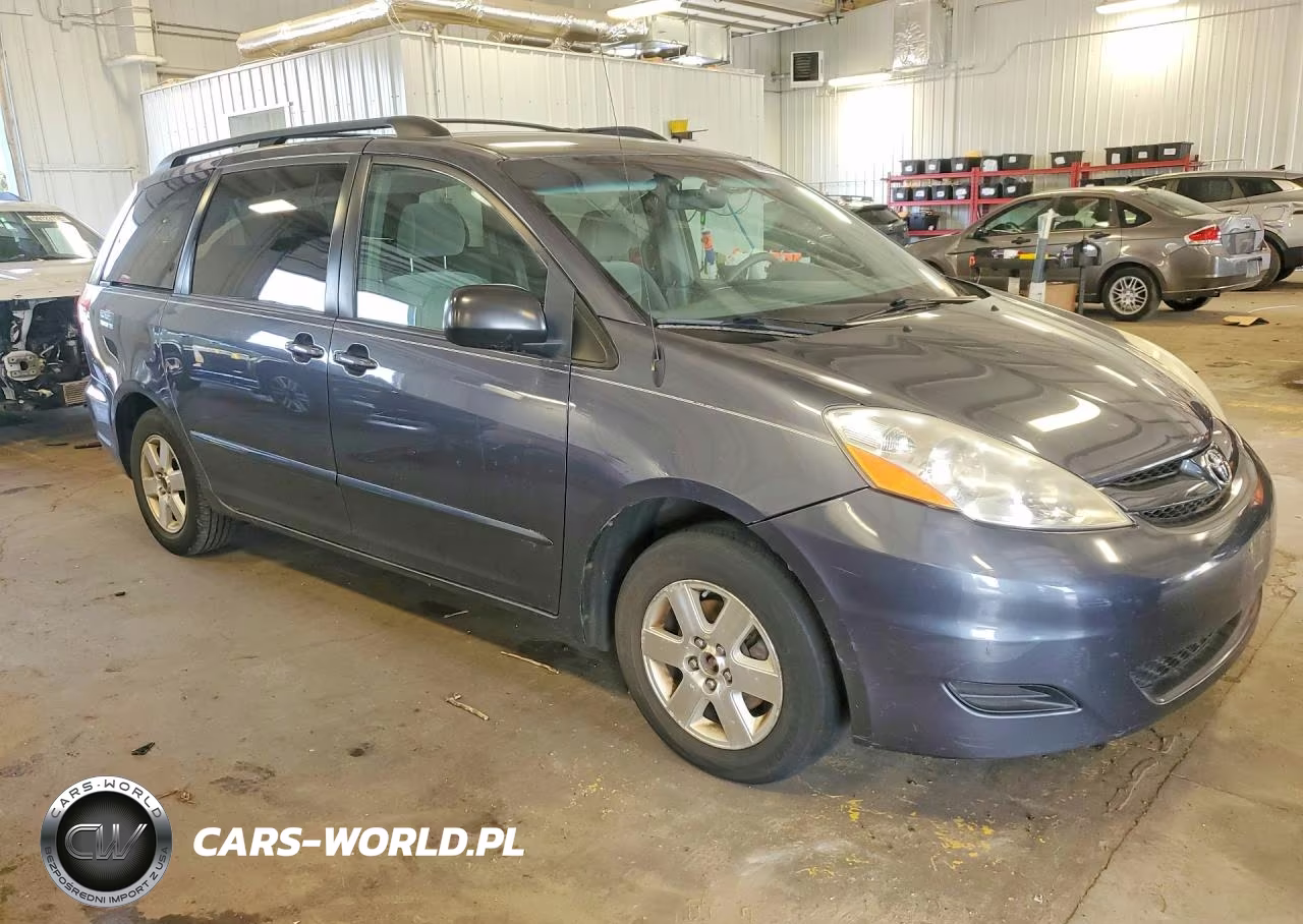 2007 Toyota Sienna Le 7-Passenger VIN:5TDZK23CX7S069191 - 4