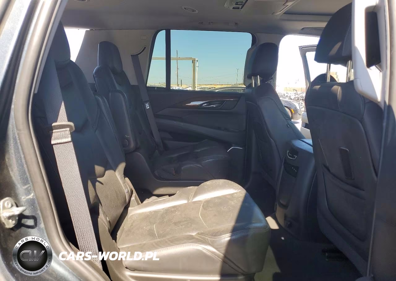 2019 Cadillac Escalade Luxury VIN:1GYS4BKJ6KR244839 - 11