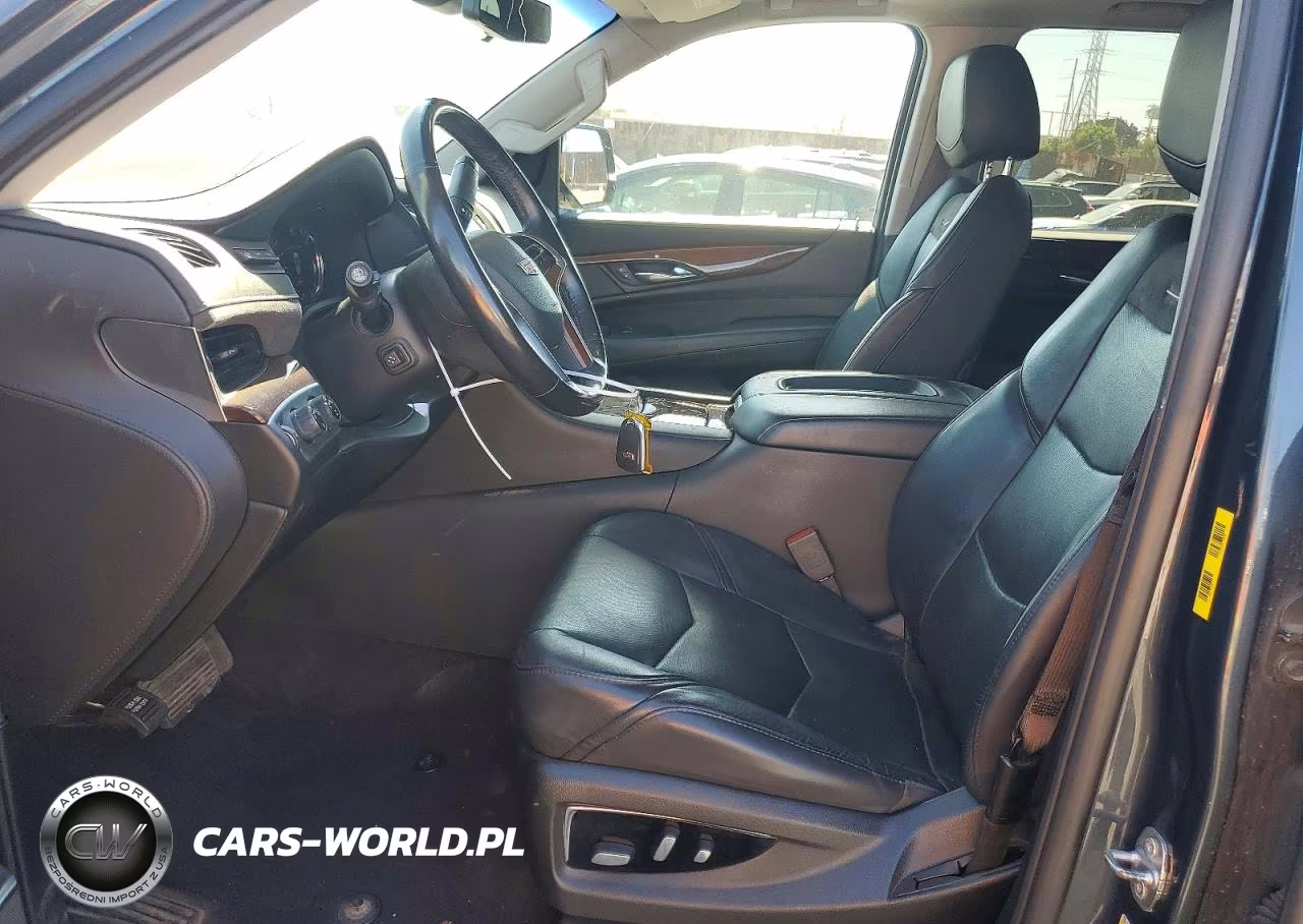 2019 Cadillac Escalade Luxury VIN:1GYS4BKJ6KR244839 - 7