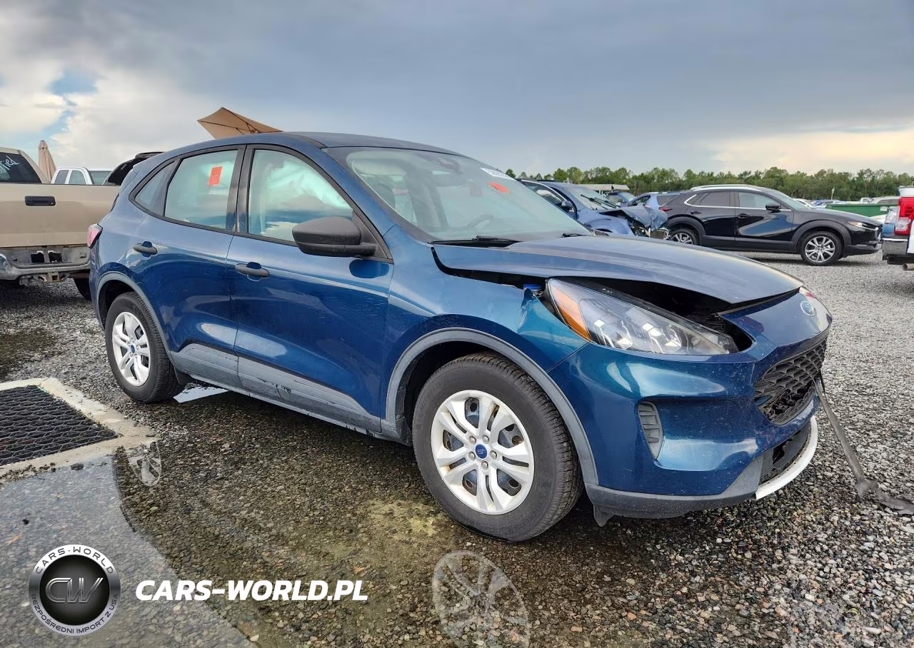 2020 Ford Escape S VIN:1FMCU0F6XLUC03497 - 4