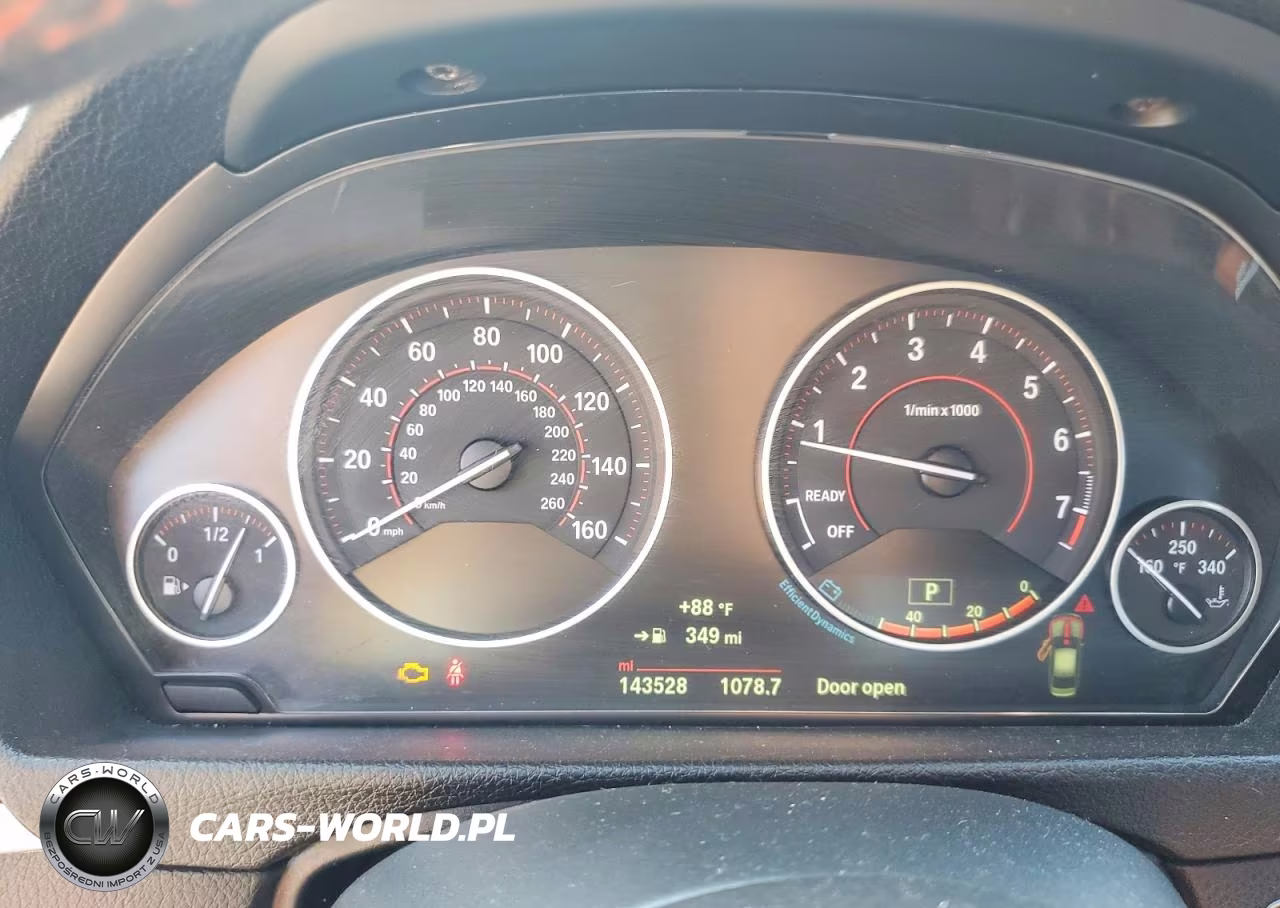 2018 BMW 330 Xi VIN:WBA8D9C51JEM31628 - 9