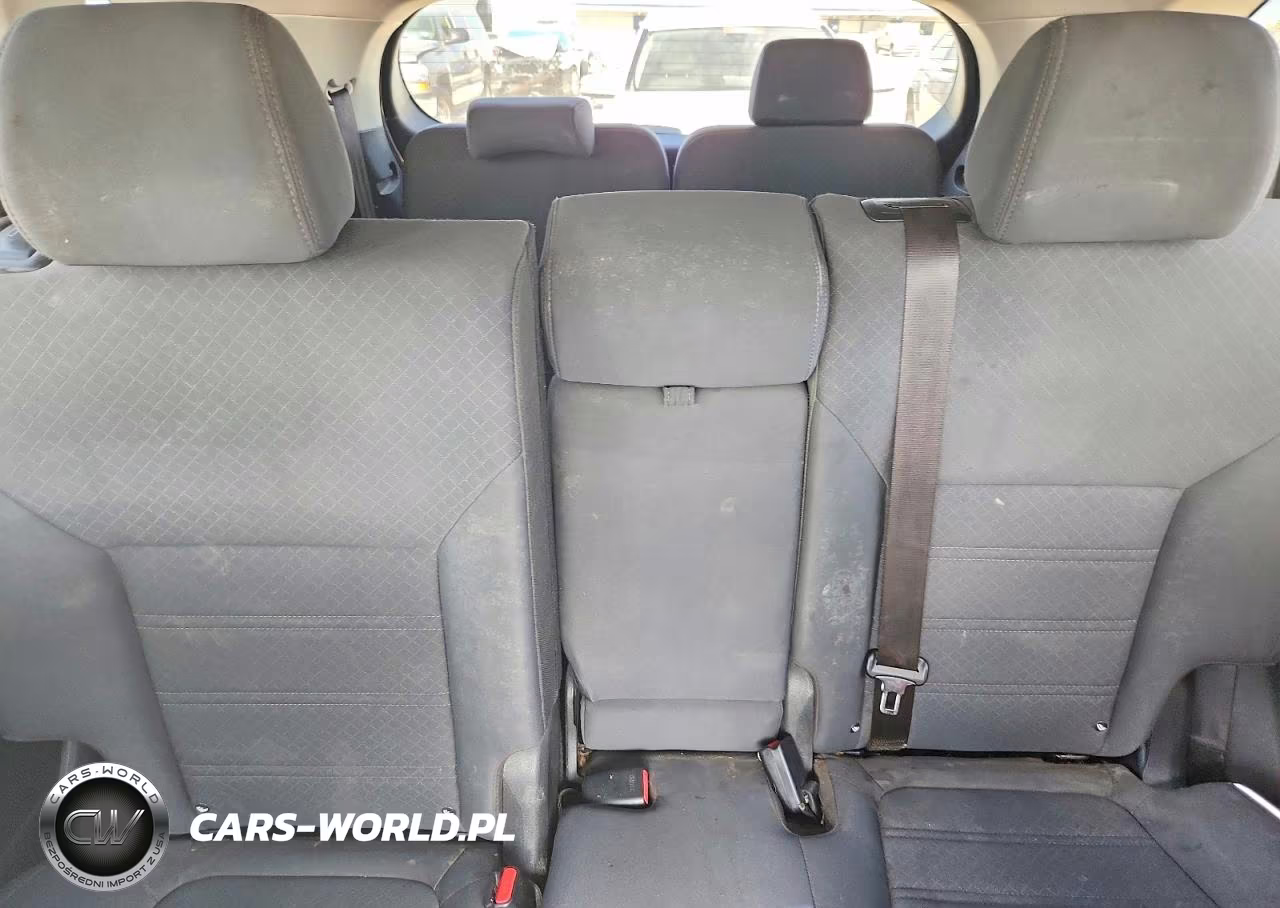 2020 Kia Sorento S VIN:5XYPG4A59LG622851 - 10