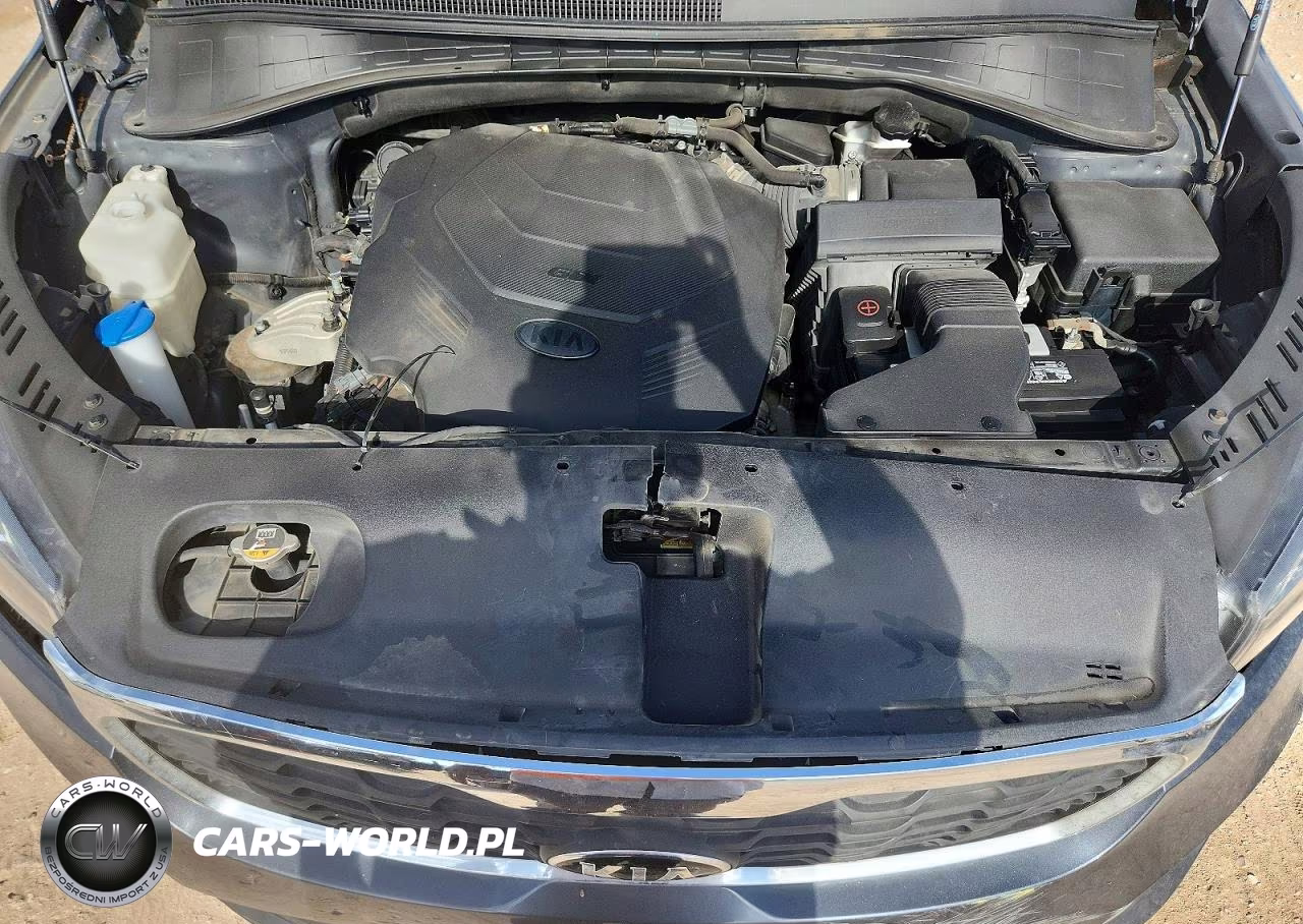 2020 Kia Sorento S VIN:5XYPG4A59LG622851 - 12