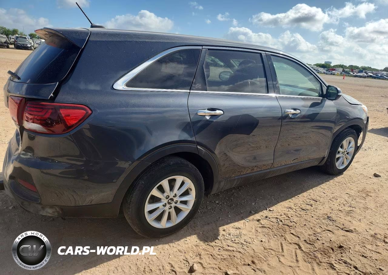 2020 Kia Sorento S VIN:5XYPG4A59LG622851 - 3