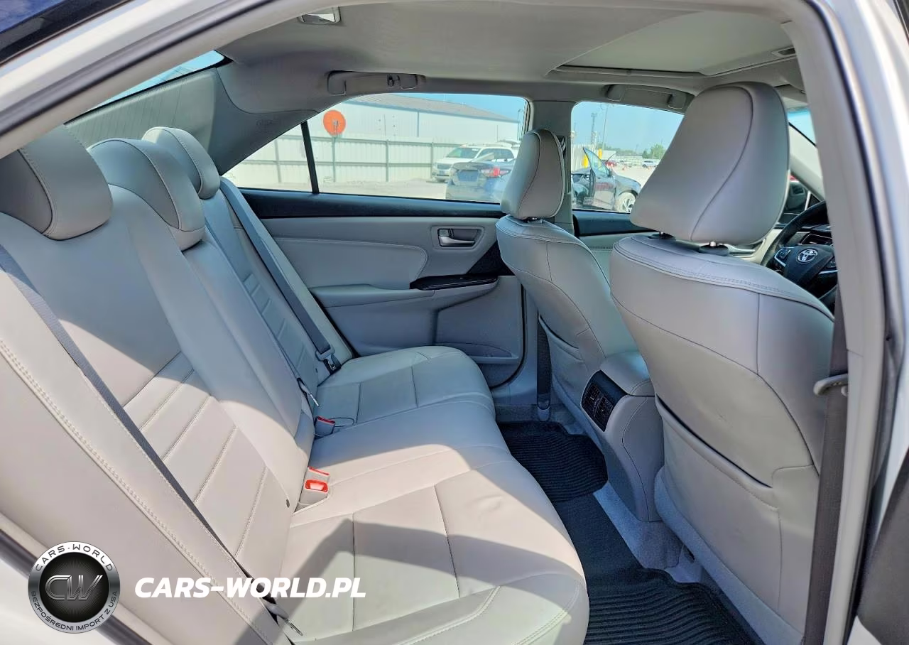 2017 Toyota Camry Xle VIN:4T1BF1FK6HU800470 - 10