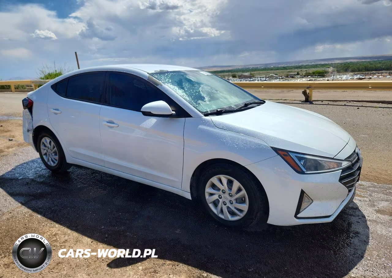 2019 Hyundai Elantra Se VIN:5NPD74LF3KH475264 - 4