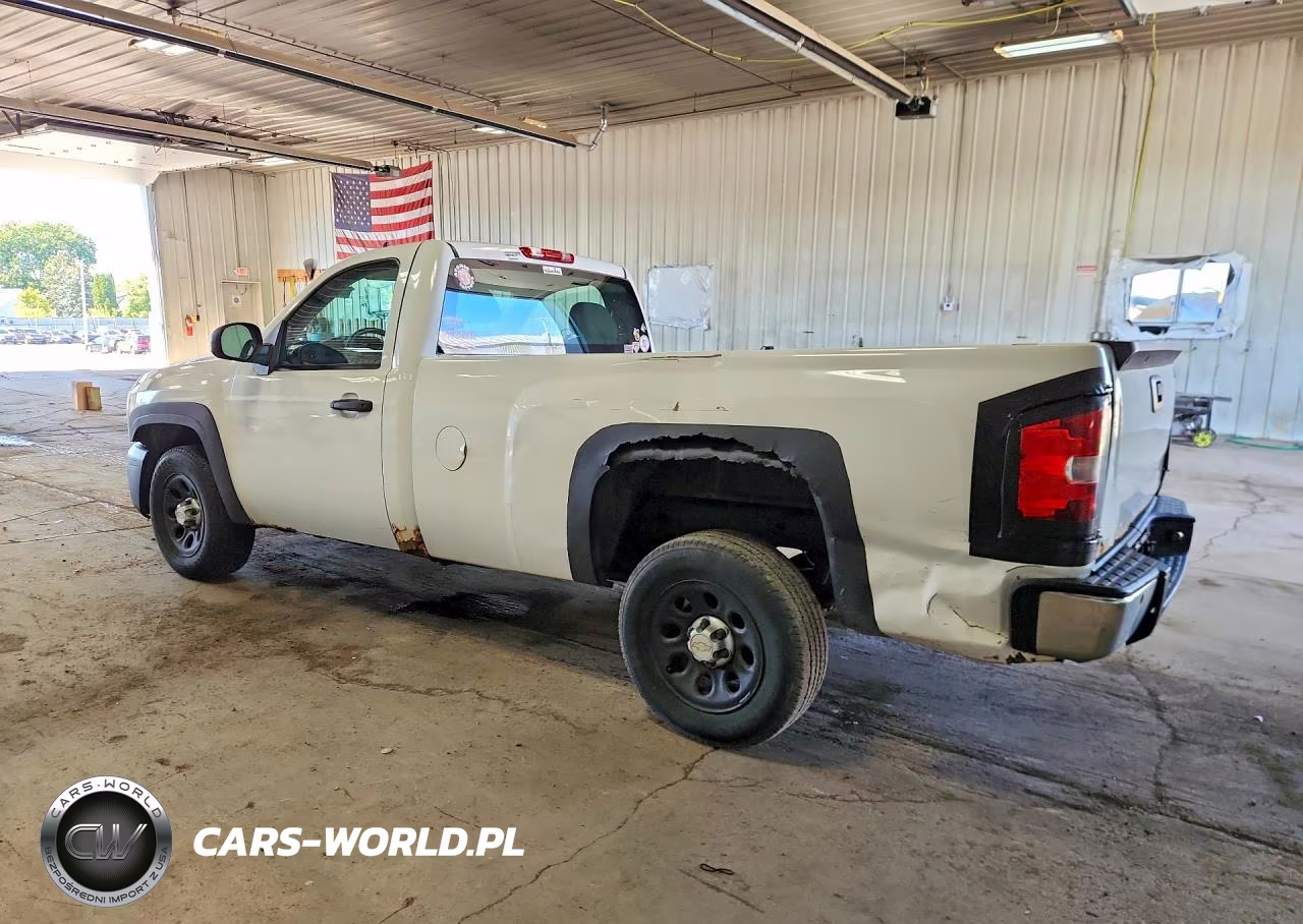 2007 Chevrolet Silverado C1500 Classic VIN:1GCEC14X07Z610108 - 2