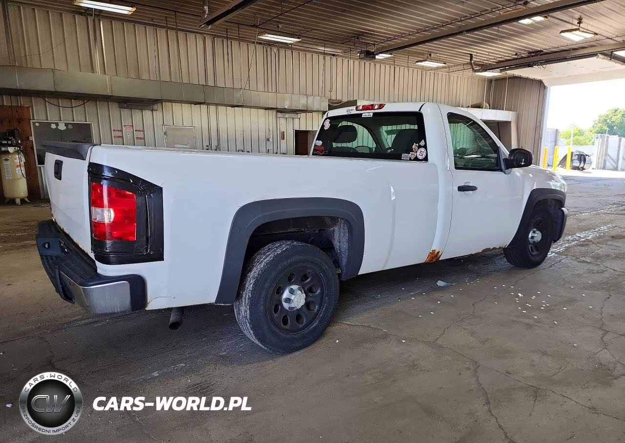 2007 Chevrolet Silverado C1500 Classic VIN:1GCEC14X07Z610108 - 3